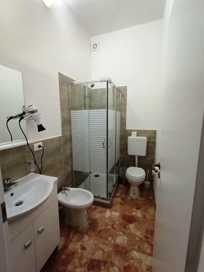 Domus Cesena Hotel Luaran gambar