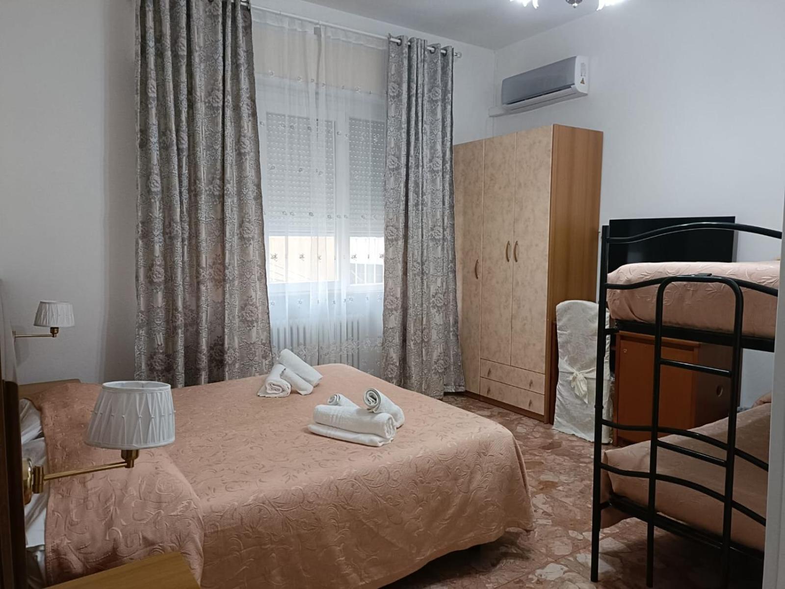 Domus Cesena Hotel Luaran gambar