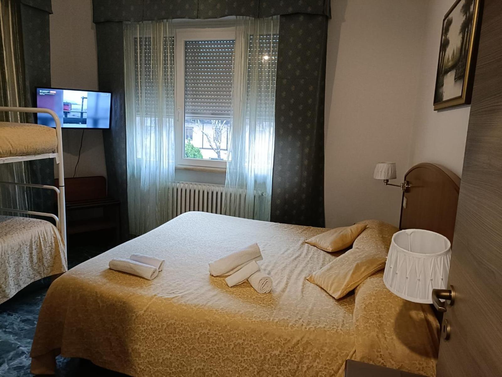 Domus Cesena Hotel Luaran gambar
